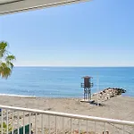 Seafront Apartman