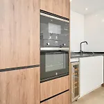 Seafront Apartman *