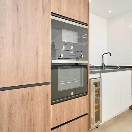 Seafront Apartment *