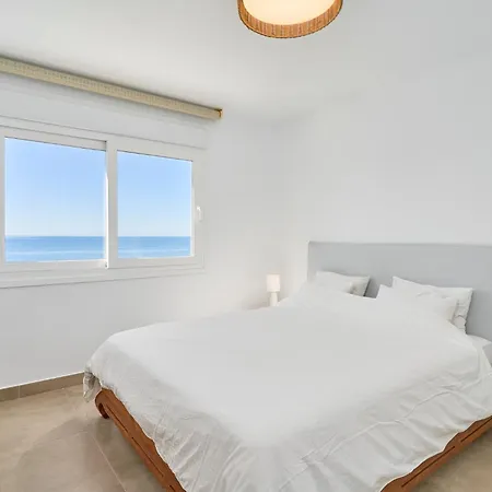 Seafront Apartment Algarrobo Costa